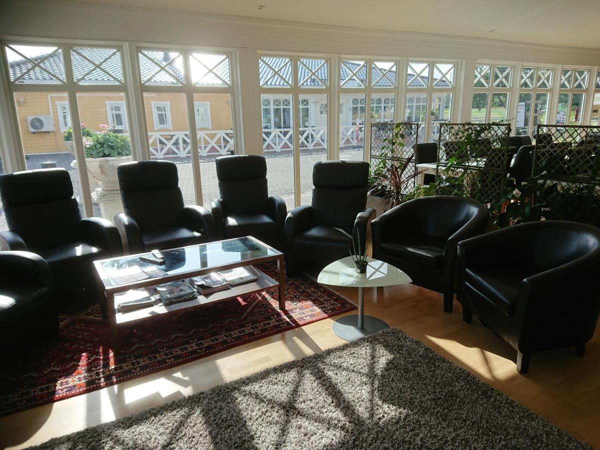 Melleruds Golfklubb Bed&Breakfast Eksteriør billede